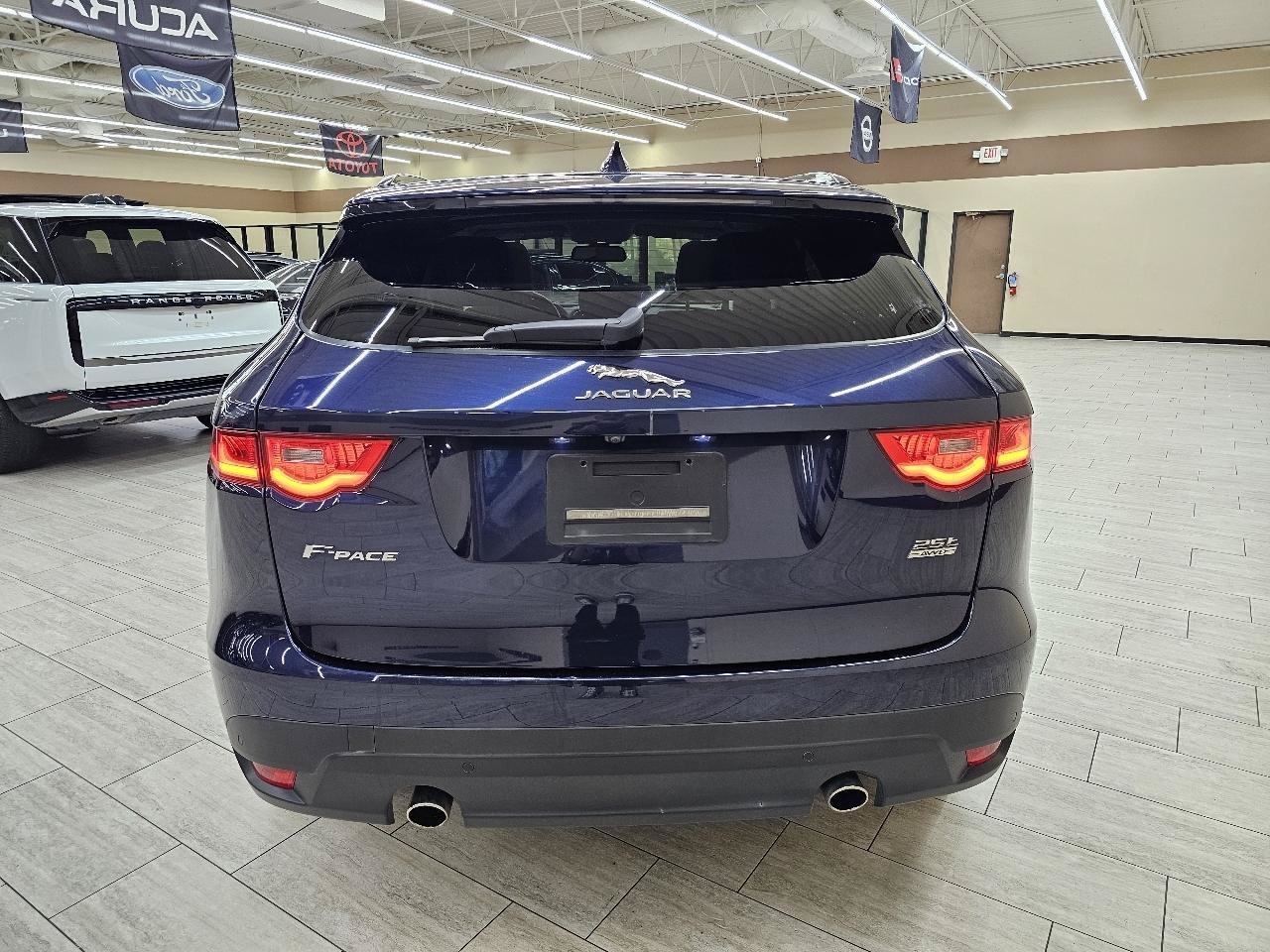Used 2018 Jaguar F-PACE Prestige AWD/4WD image 7