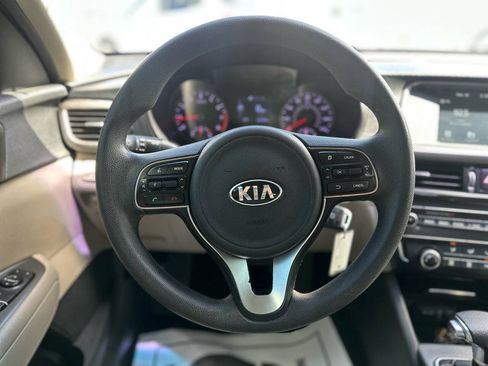Used 2018 Kia Optima LX FWD image 15