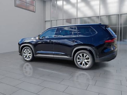 New 2026 Toyota Grand Highlander Limited image 9