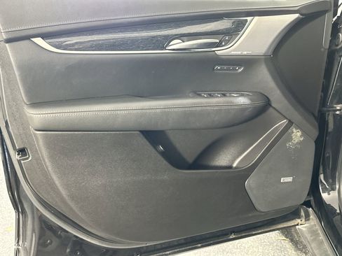 Used 2023 Cadillac XT5 Premium Luxury image 33