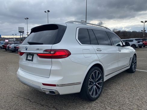 Used 2021 BMW X7 xDrive40i w/ Executive Package image 3
