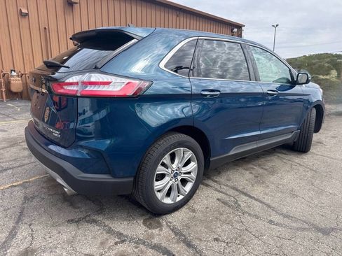 Used 2020 Ford Edge Titanium w/ Equipment Group 301A AWD/4WD image 2