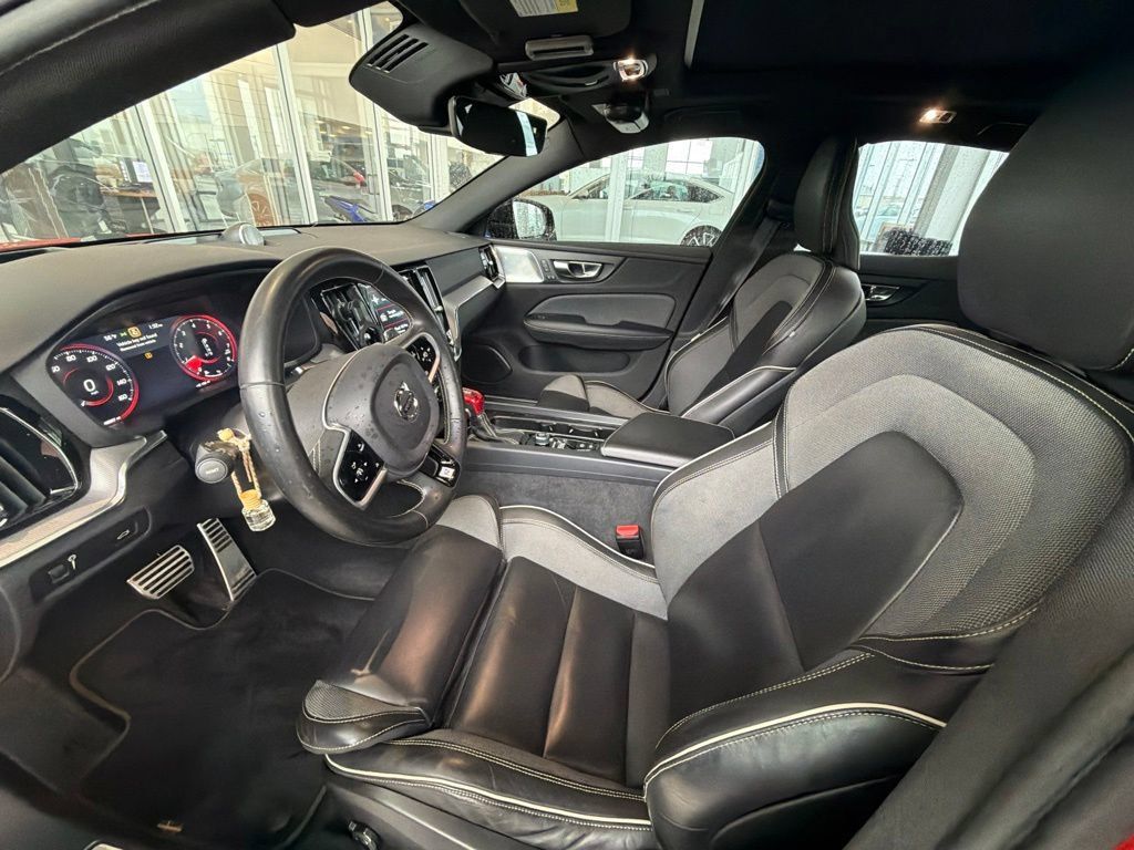 Used 2019 Volvo S60 T6 R-Design AWD/4WD image 15