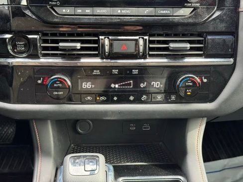 Used 2025 Nissan Pathfinder Rock Creek image 22