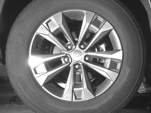 Used 2025 Chevrolet Equinox LT FWD image 15