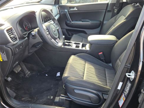 Used 2020 Kia Sportage LX image 23