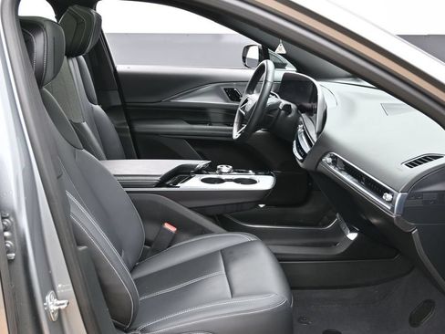 Used 2024 Cadillac Lyriq Tech RWD image 16