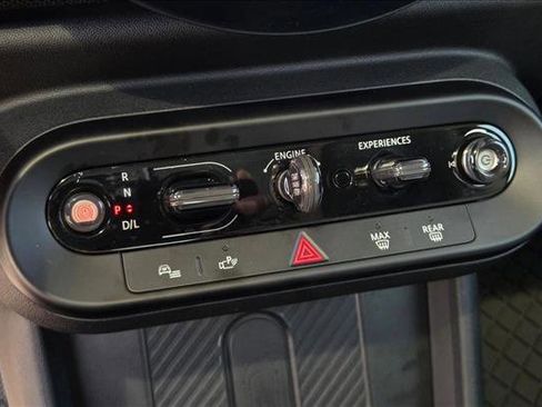 Certified 2025 MINI Cooper S FWD image 16