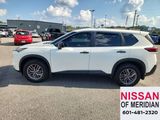 Used 2023 Nissan Rogue S image 2