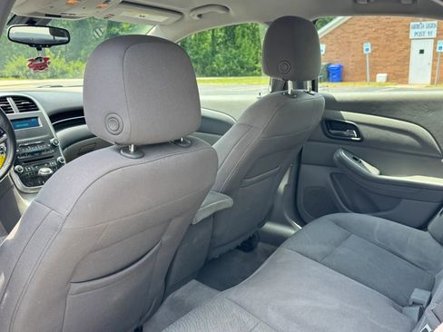 Used 2014 Chevrolet Malibu LS w/ Protection Package FWD image 18