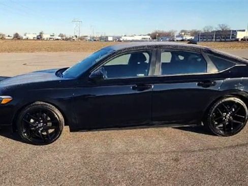 Used 2023 Honda Civic Sport image 6