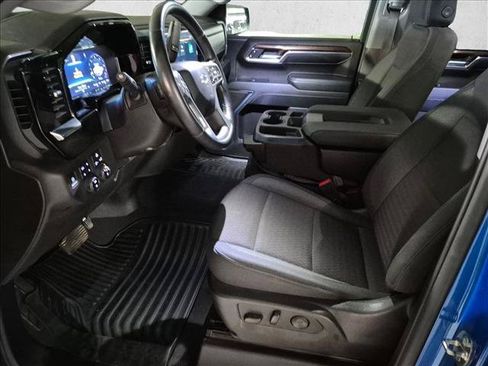 Used 2023 Chevrolet Silverado 1500 RST w/ Z71 Off-Road Package AWD/4WD image 15
