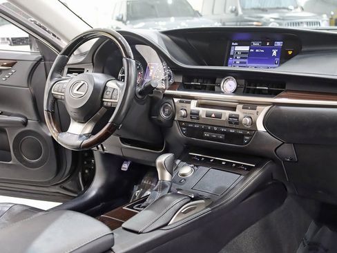Used 2016 Lexus ES 350 image 31