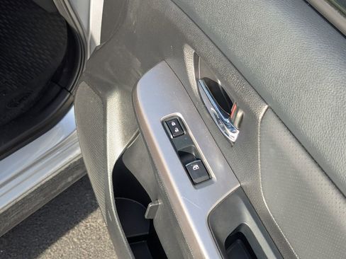 Used 2015 Subaru Crosstrek 2.0i Limited w/ Popular Package #1 image 33