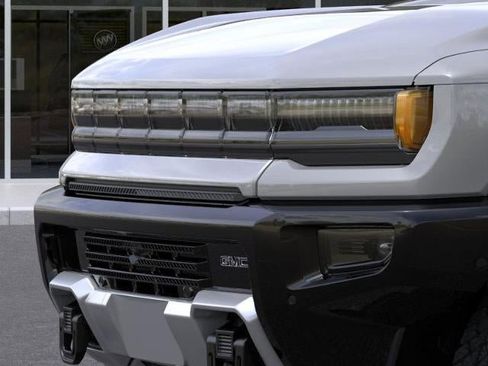 New 2025 GMC Hummer EV 2X image 13