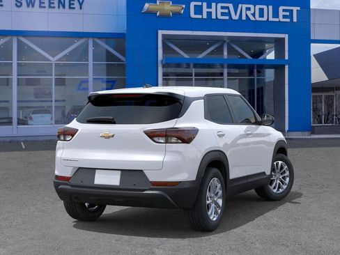 New 2026 Chevrolet TrailBlazer LS image 4