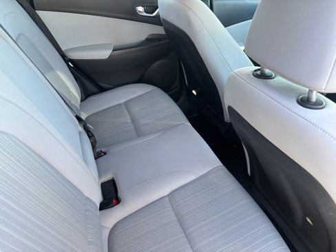 Used 2023 Hyundai Kona SEL w/ Convenience Package image 16