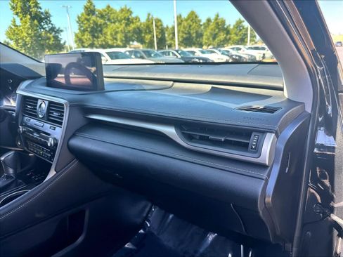 Used 2021 Lexus RX 350L Premium w/ Premium Package AWD/4WD image 30
