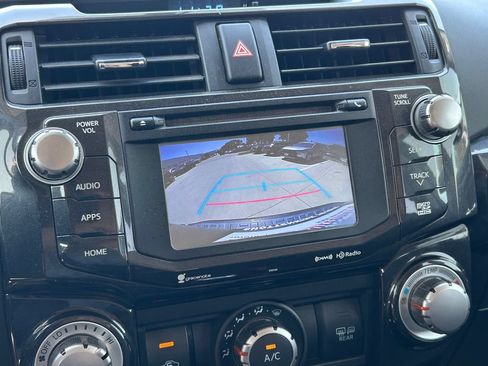 Used 2018 Toyota 4Runner TRD Off-Road Premium AWD/4WD image 35
