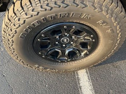Used 2024 Ford Bronco Wildtrak AWD/4WD image 9