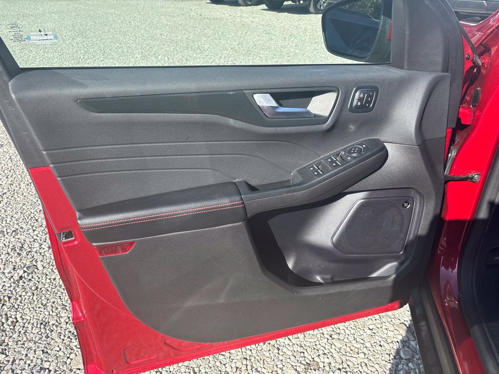 Used 2024 Ford Escape ST-Line Select w/ Tech Pack #2 AWD/4WD image 19