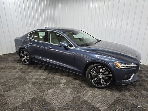 Used 2019 Volvo S60 T8 Inscription image 1