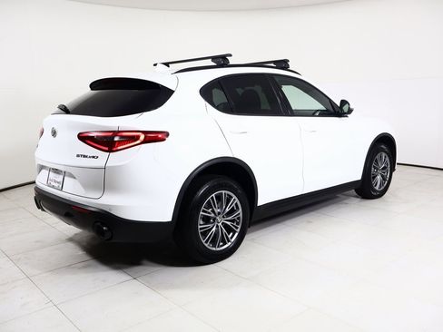 Used 2022 Alfa Romeo Stelvio Sprint image 16