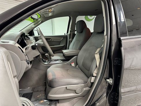 Used 2017 Chevrolet Traverse LS image 10