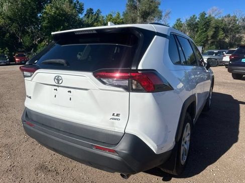 Used 2019 Toyota RAV4 LE AWD/4WD image 13