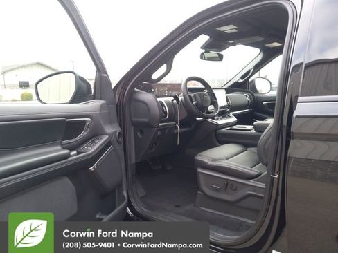 New 2025 Ford Expedition Platinum w/ Stealth Performance Package image 9