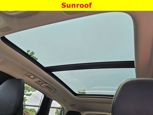 Used 2022 Volvo XC60 T8 Inscription Expression w/ Protection Package image 27