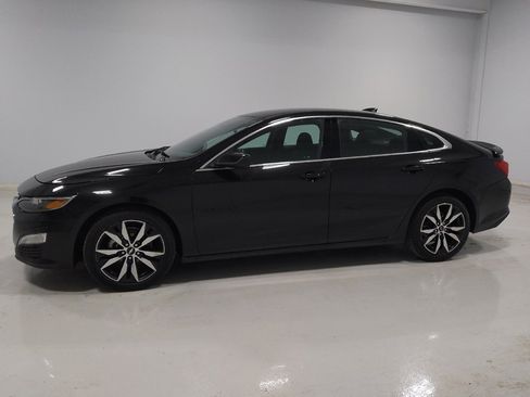 Used 2022 Chevrolet Malibu RS image 2