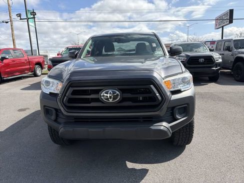 Used 2020 Toyota Tacoma SR image 2
