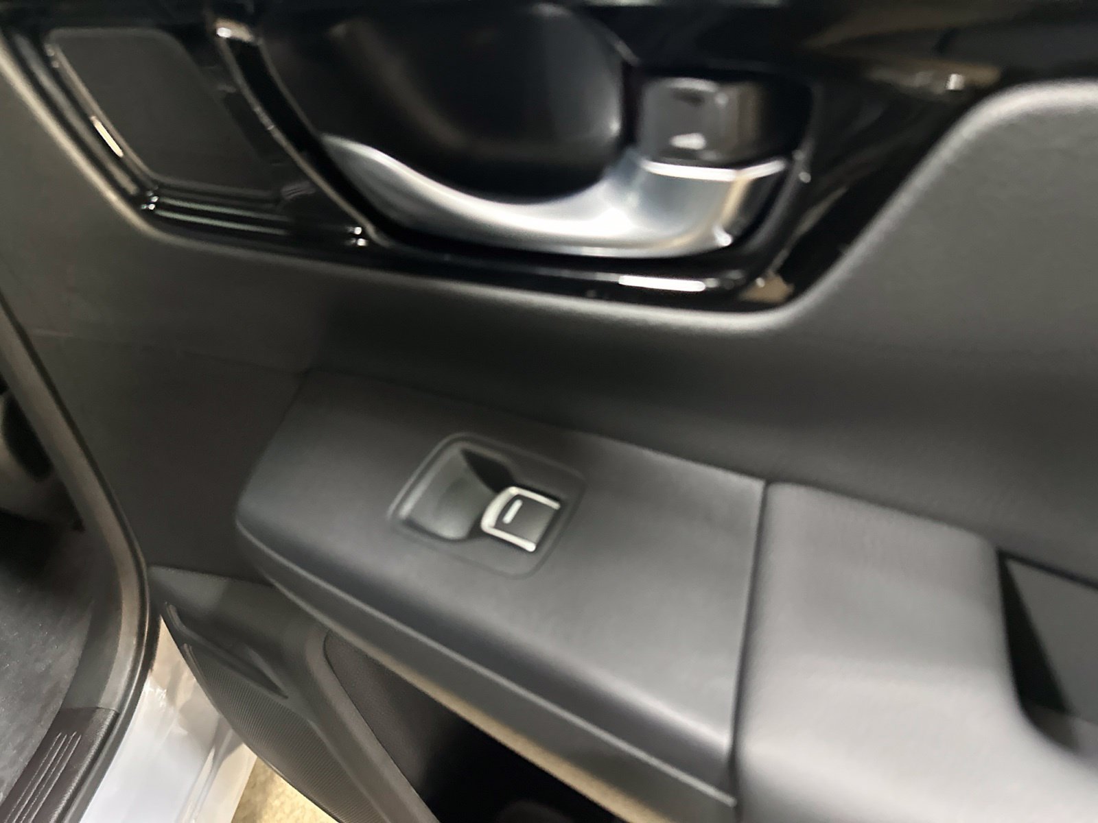Used 2024 Honda CR-V EX-L image 34