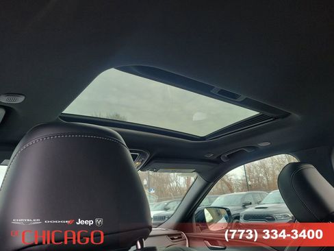 New 2026 Jeep Grand Cherokee Laredo image 12