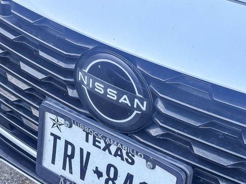 Used 2024 Nissan Sentra SR FWD image 10