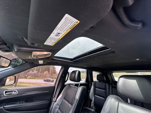 Used 2017 Jeep Grand Cherokee Limited image 13