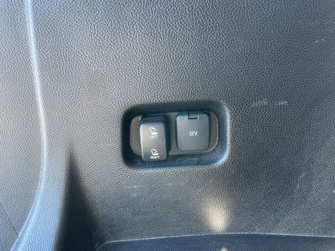 Used 2023 Ford Edge SEL AWD/4WD image 32