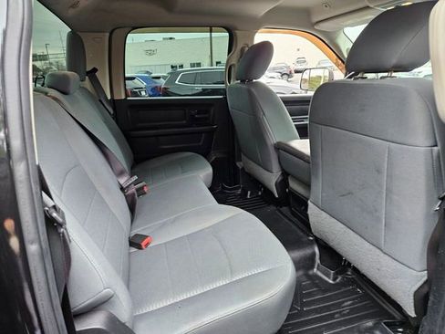 Used 2017 RAM 1500 Express w/ Express Value Package image 17