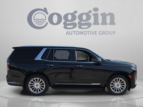 Used 2024 Cadillac Escalade Premium Luxury w/ Performance Package AWD/4WD image 6