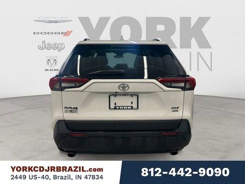Used 2024 Toyota RAV4 XLE AWD/4WD image 4