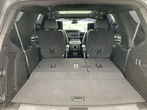 Used 2023 GMC Yukon Denali w/ Denali Reserve Package AWD/4WD image 10