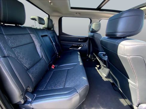 Used 2024 Toyota Tundra Limited AWD/4WD image 19