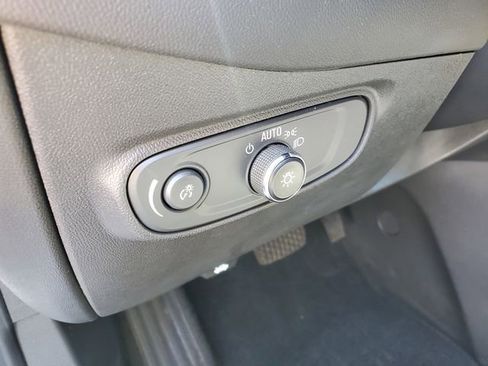 Certified 2023 Chevrolet Equinox LT image 20