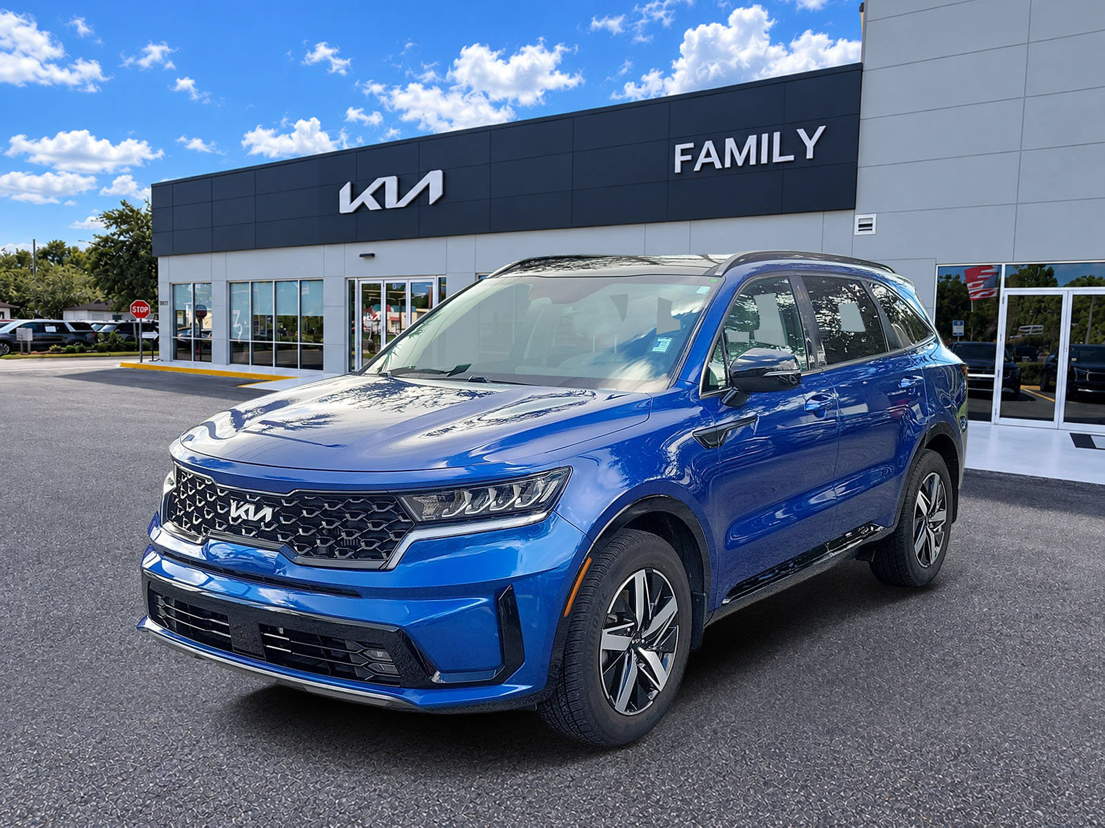 Used 2022 Kia Sorento EX w/ Panoramic Sunroof Package FWD image 3