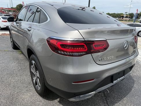Used 2021 Mercedes-Benz GLC 300 4MATIC Coupe image 6