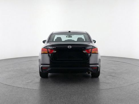 Used 2025 Nissan Altima 2.5 SV FWD image 7