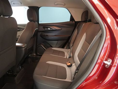Used 2023 Chevrolet TrailBlazer LT w/ Convenience Package FWD image 26
