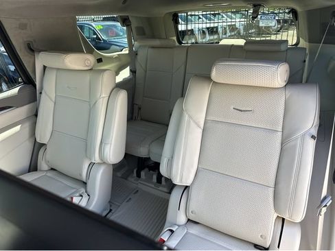 New 2026 Cadillac Escalade Platinum Sport w/ LPO, ONYX Package AWD/4WD image 14