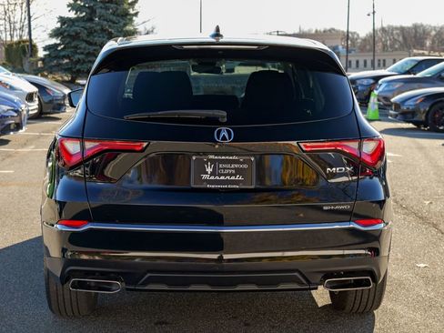 Used 2023 Acura MDX SH-AWD image 6